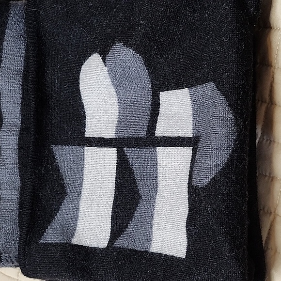 Marc by Marc jacobs  wool scarf - Picture 3 of 7